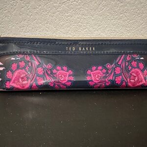 Super cute Ted Baker Case